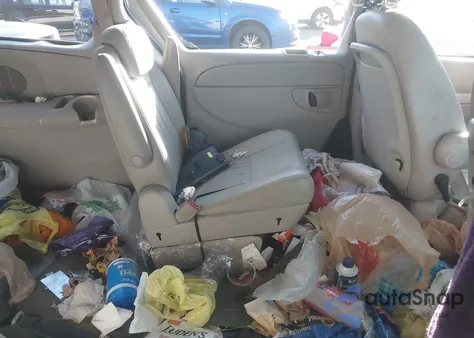 2006 Dodge Grand Caravan Sxt z USA, uszkodzony, nr VIN 2D4GP44L06R640183